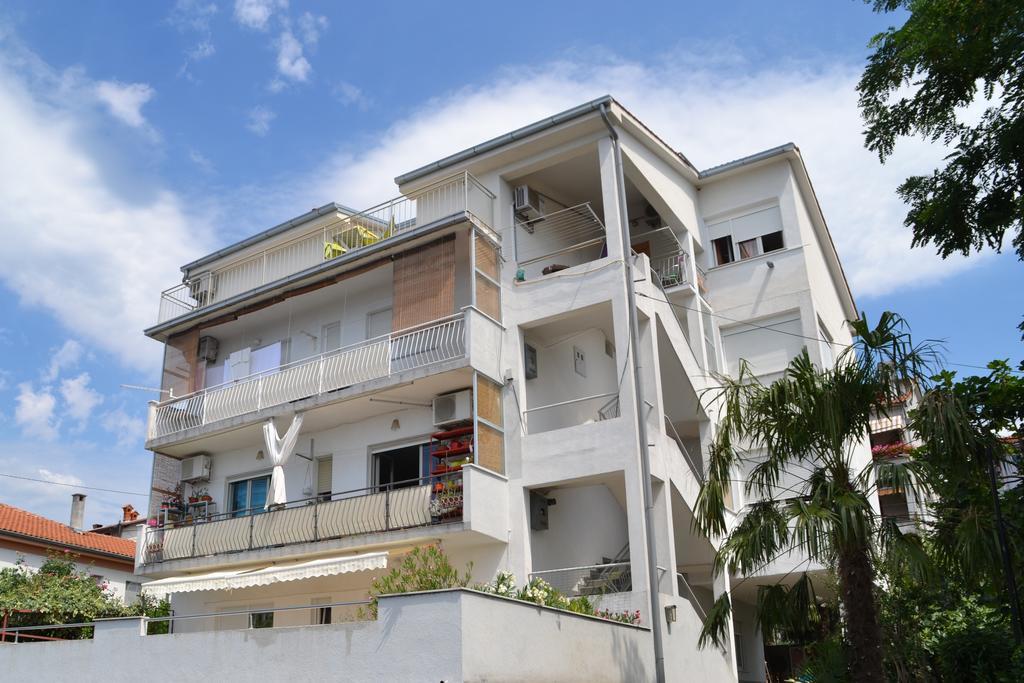 Apartment Antonija With Seaview Rijeka Exterior photo